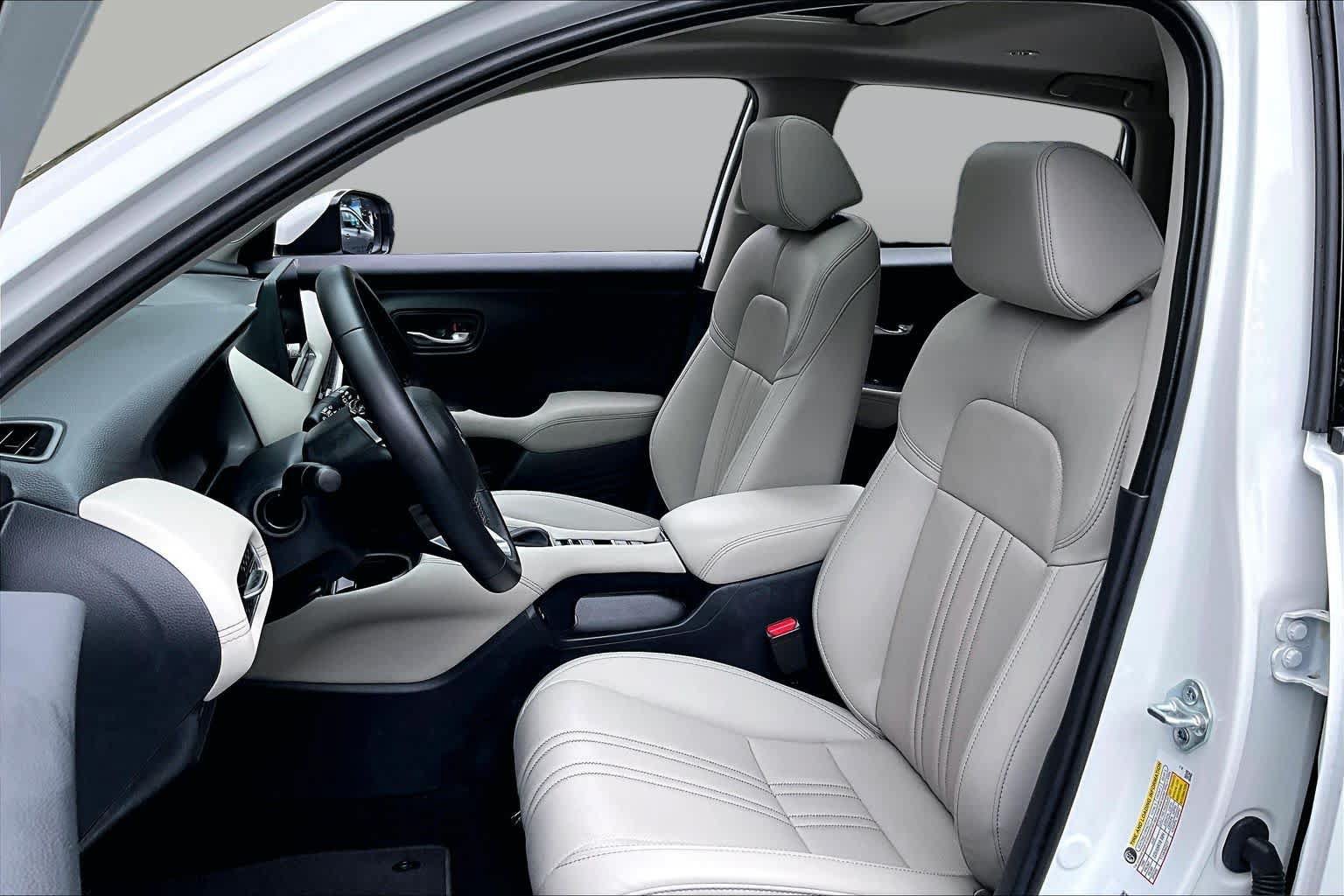 Used 2026 Honda HR-V EX-L image 8
