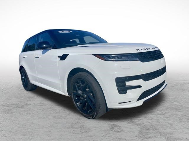 Used 2024 Land Rover Range Rover Sport Dynamic SE AWD/4WD image 3