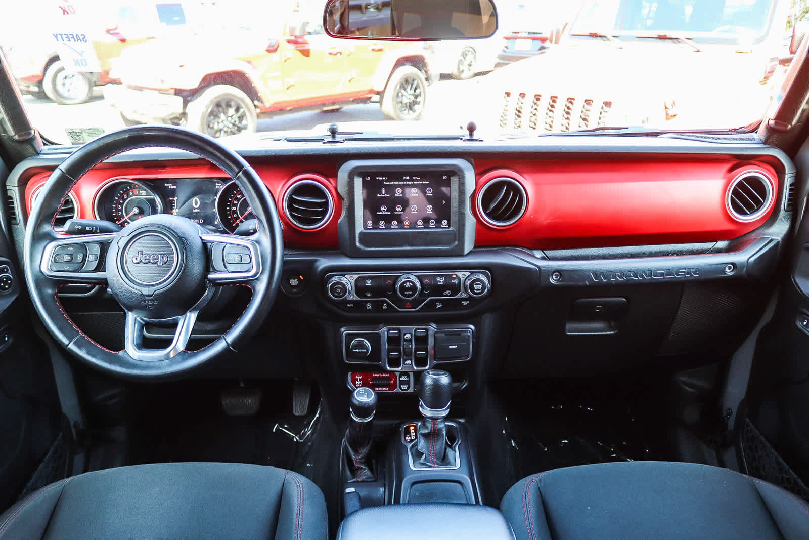 Used 2021 Jeep Wrangler Unlimited Rubicon AWD/4WD image 12