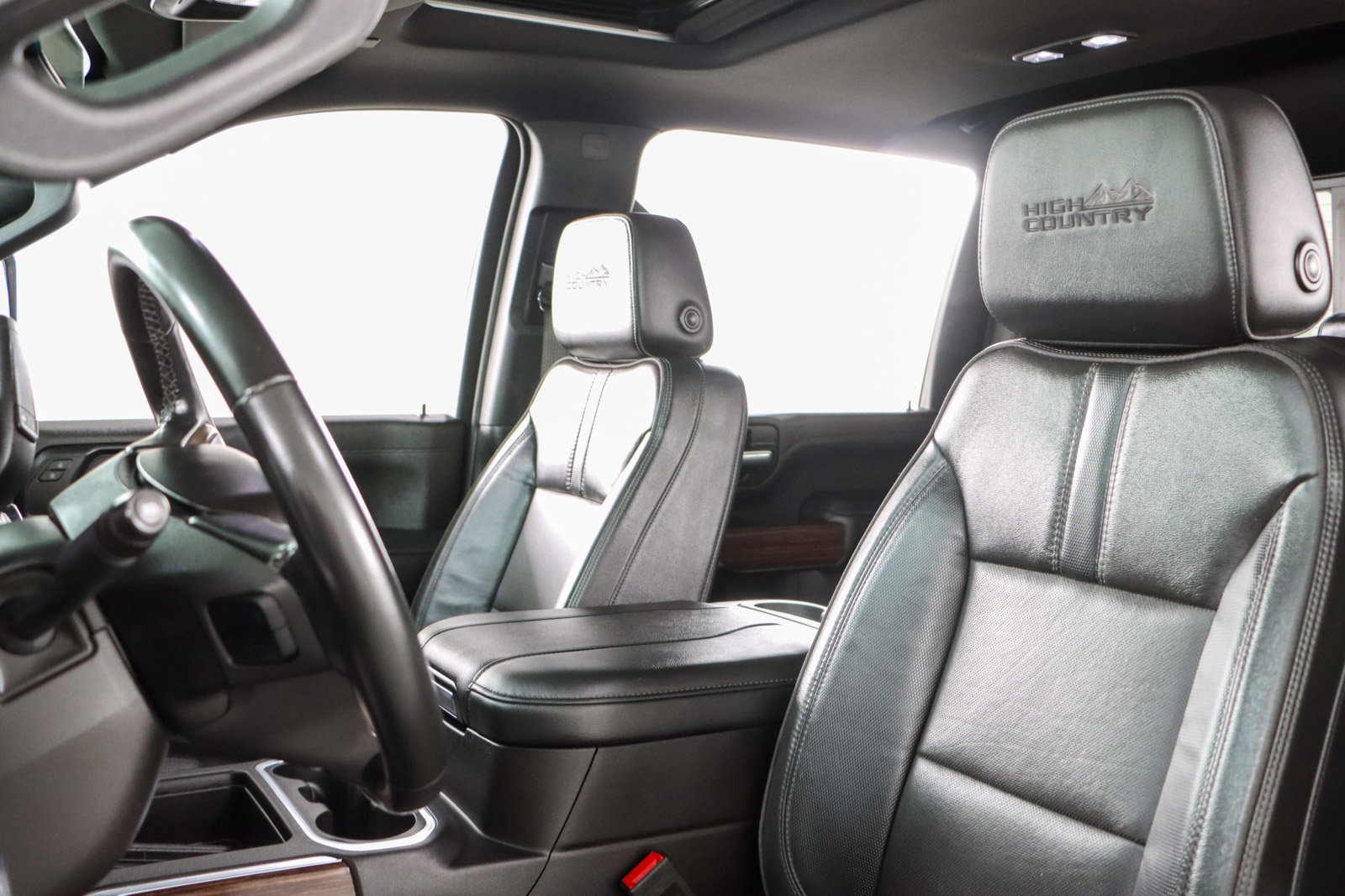 Used 2023 Chevrolet Silverado 2500 High Country w/ Z71 Off-Road Package image 27