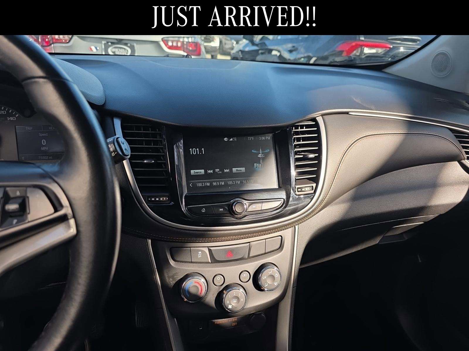 Used 2017 Chevrolet Trax LT w/ LT Convenience Package image 6