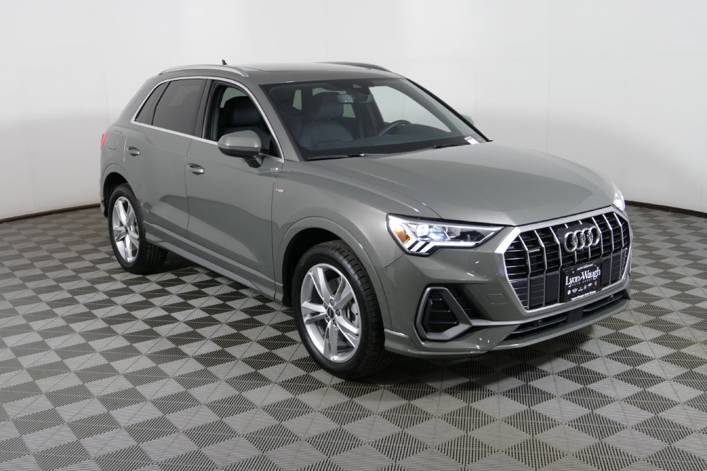Used 2024 Audi Q3 2.0T Premium Plus AWD/4WD image 1