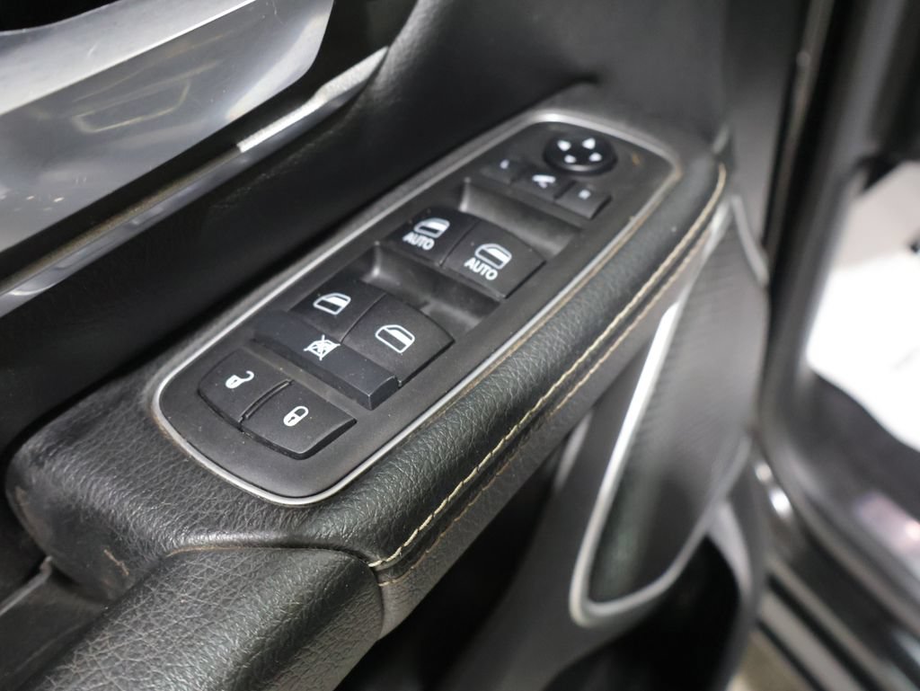 Certified 2019 RAM 1500 Laramie AWD/4WD image 14