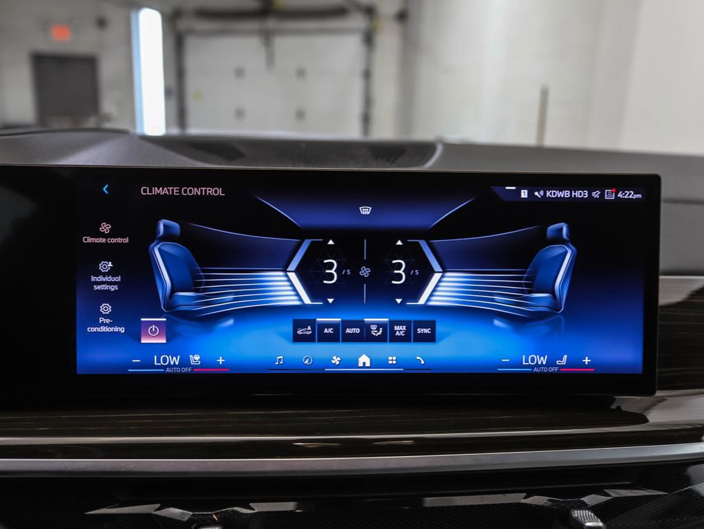 Certified 2024 BMW X5 xDrive40i w/ Premium Package image 18