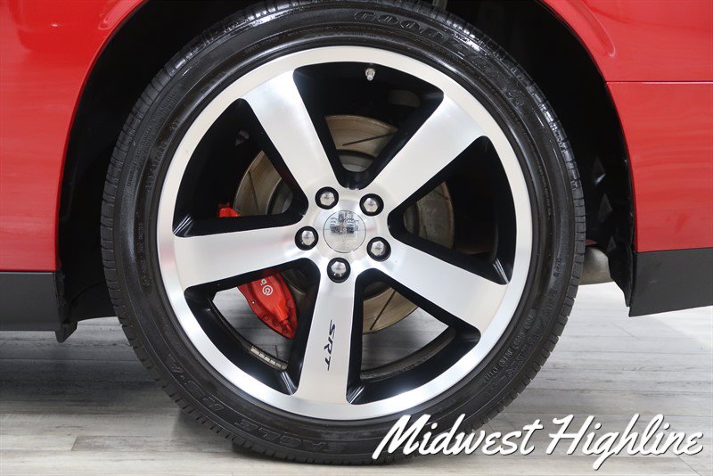 Used 2011 Dodge Challenger SRT8 RWD image 18