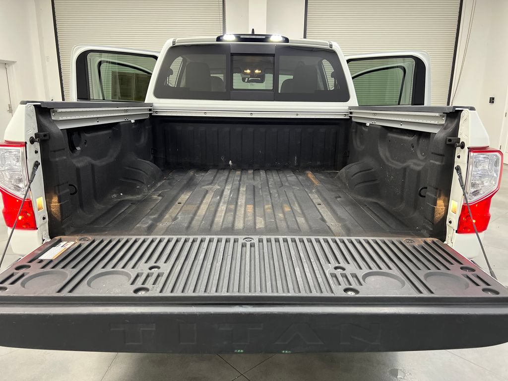 Used 2024 Nissan Titan SV w/ SV Convenience Package AWD/4WD image 39