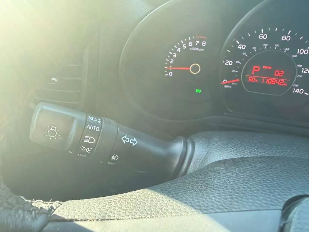 Used 2014 Kia Soul ! w/ Sun & Sound Package FWD image 14