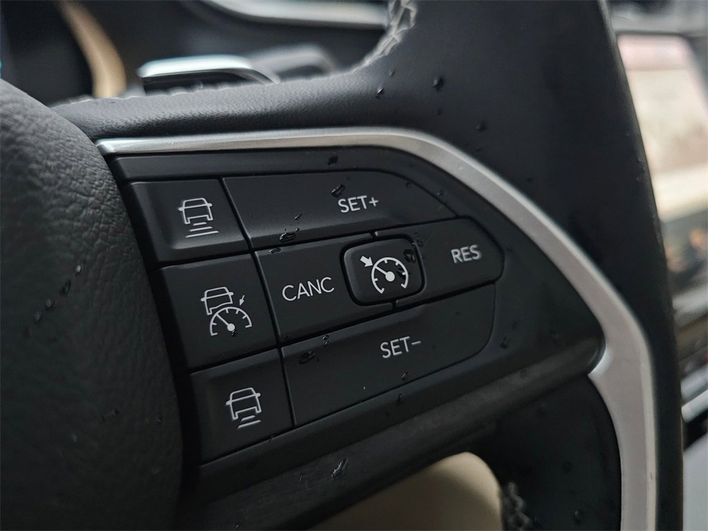 Used 2024 Jeep Grand Cherokee Limited 4xe image 31