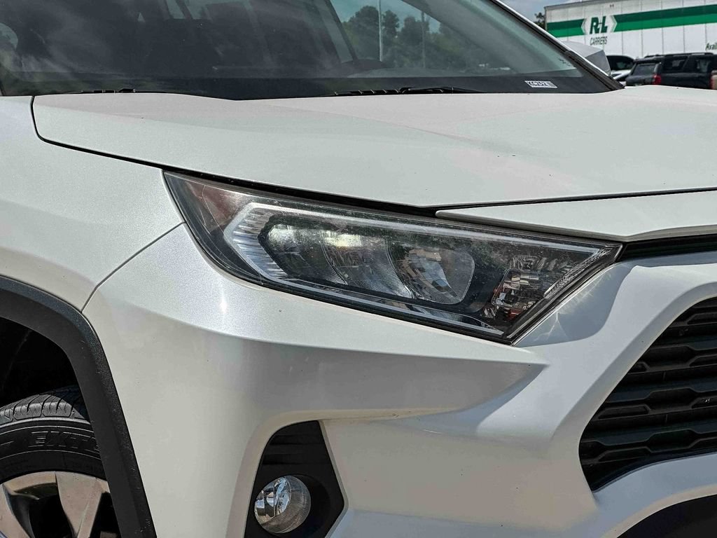 Used 2021 Toyota RAV4 XLE Premium FWD image 10