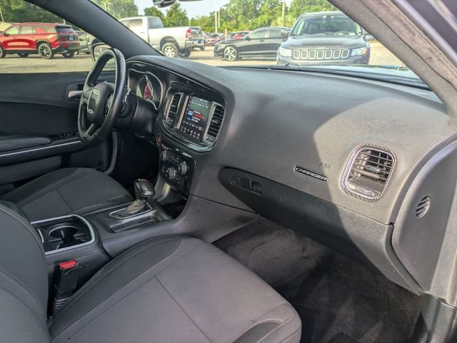 Used 2018 Dodge Charger SXT Plus RWD image 28