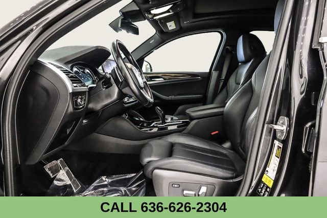 Used 2019 BMW X4 xDrive30i w/ Driving Assistance Package image 13