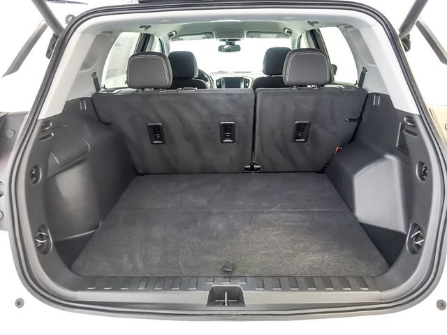 Certified 2023 GMC Terrain SLE w/ Driver Convenience Package FWD image 27