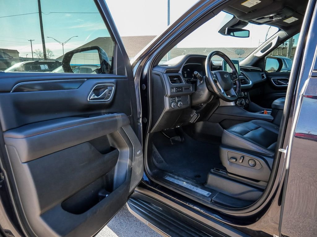 Used 2023 Chevrolet Suburban RST image 28