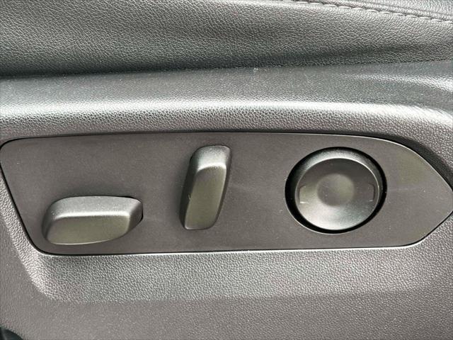 Used 2023 Chevrolet Silverado 1500 RST image 19