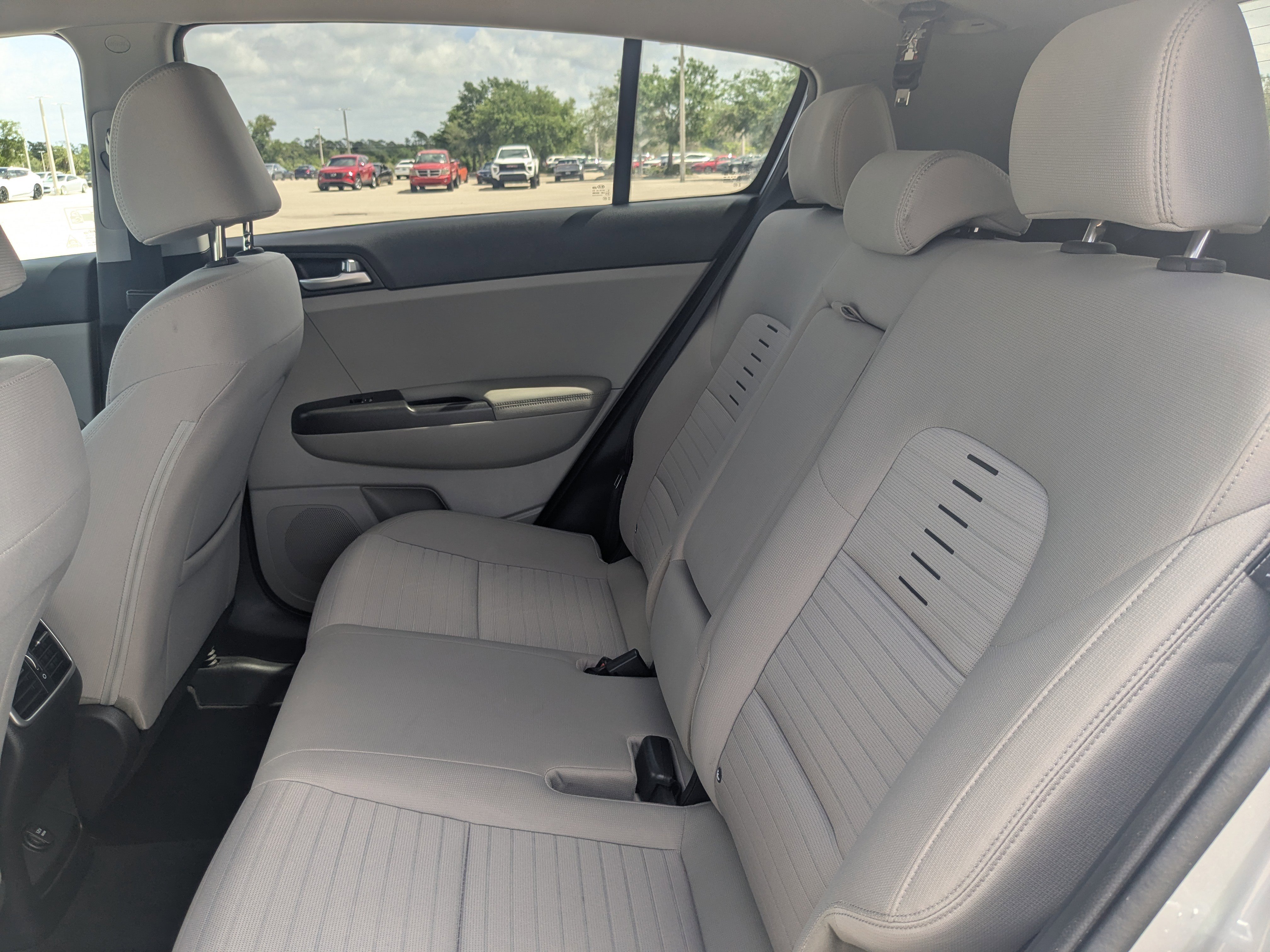 Certified 2020 Kia Sportage LX w/ LX Popular Package image 15