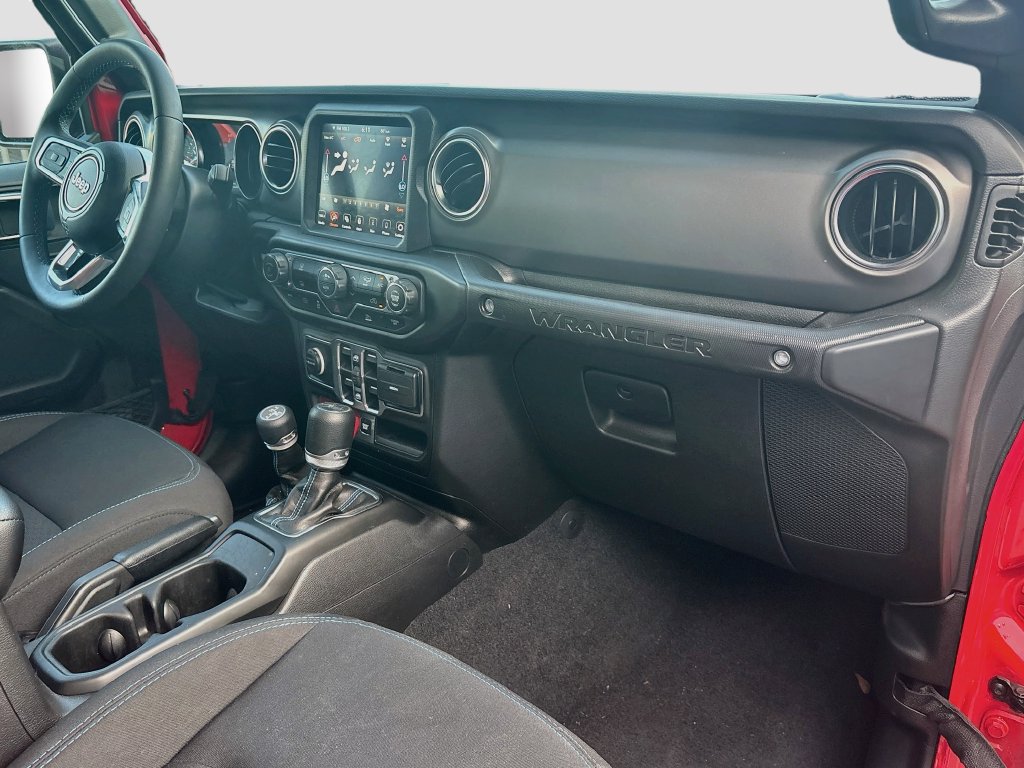 Used 2023 Jeep Wrangler Unlimited Rubicon 4xe AWD/4WD image 31