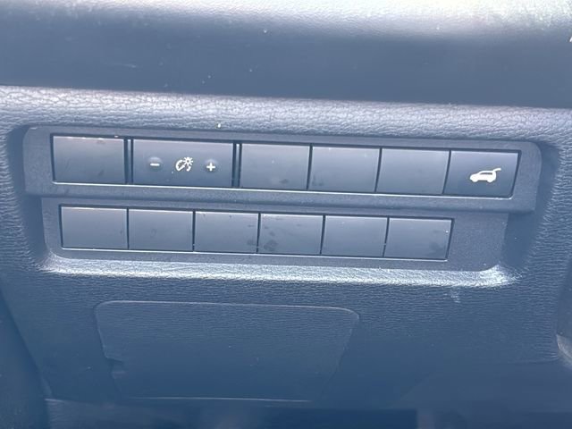 Used 2022 Mitsubishi Outlander SE image 33