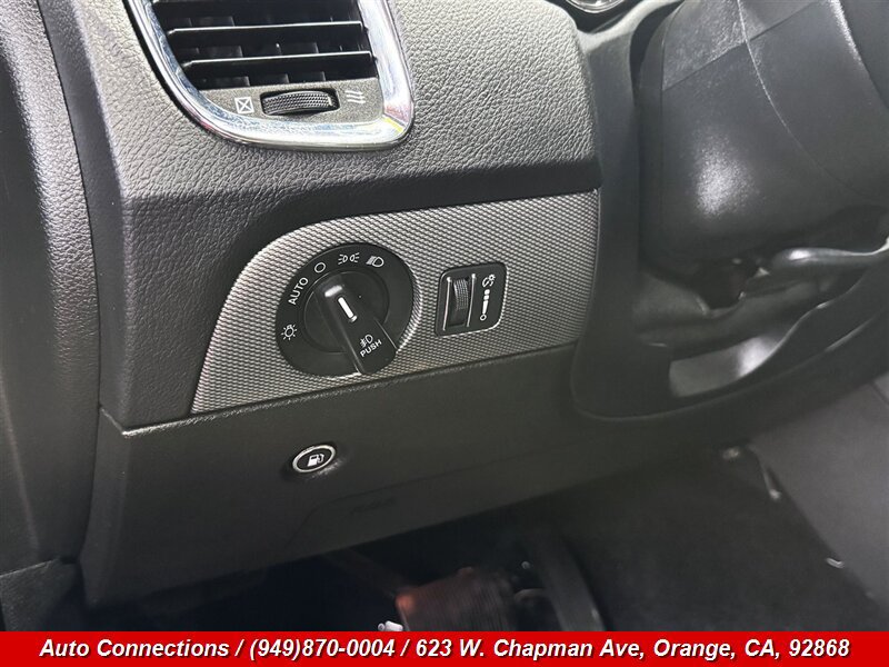 Used 2018 Dodge Durango GT w/ Premium Group RWD image 24