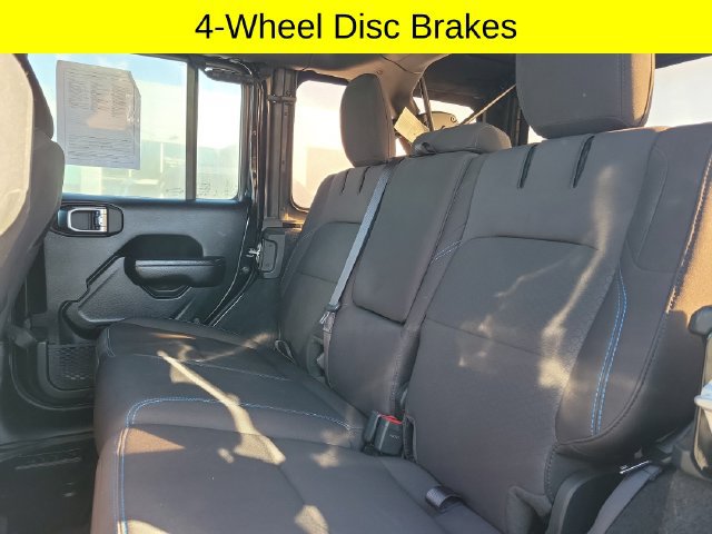 Used 2023 Jeep Wrangler Unlimited Rubicon 4xe AWD/4WD image 26