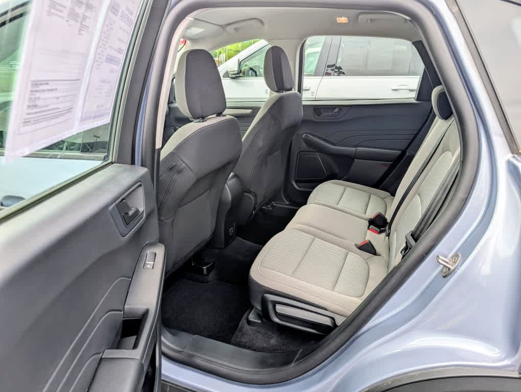 Used 2022 Ford Escape S AWD/4WD image 7