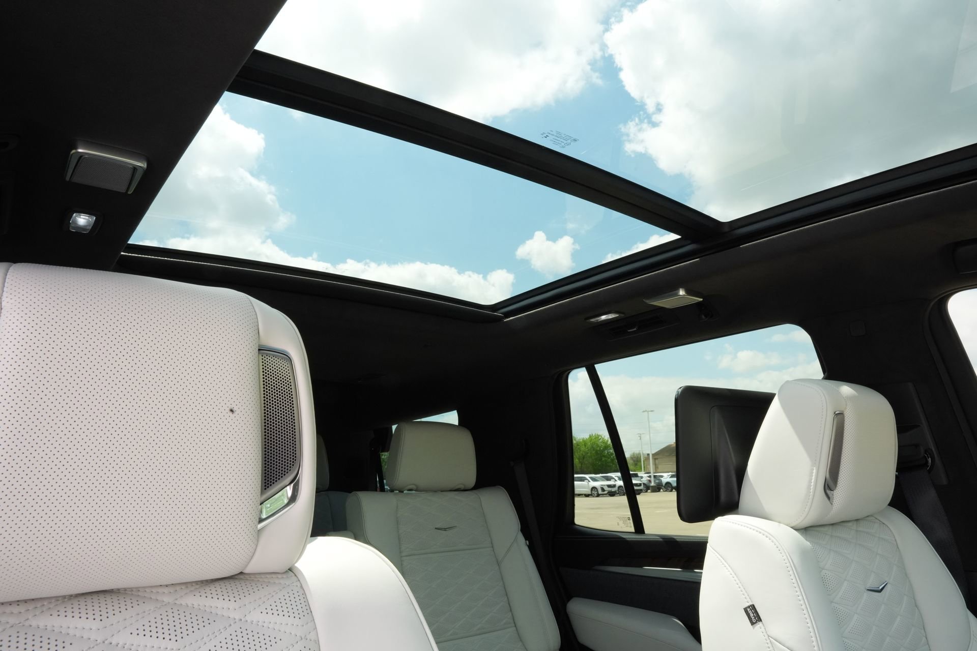 Certified 2026 Cadillac Escalade Platinum Sport w/ LPO, ONYX Package image 27