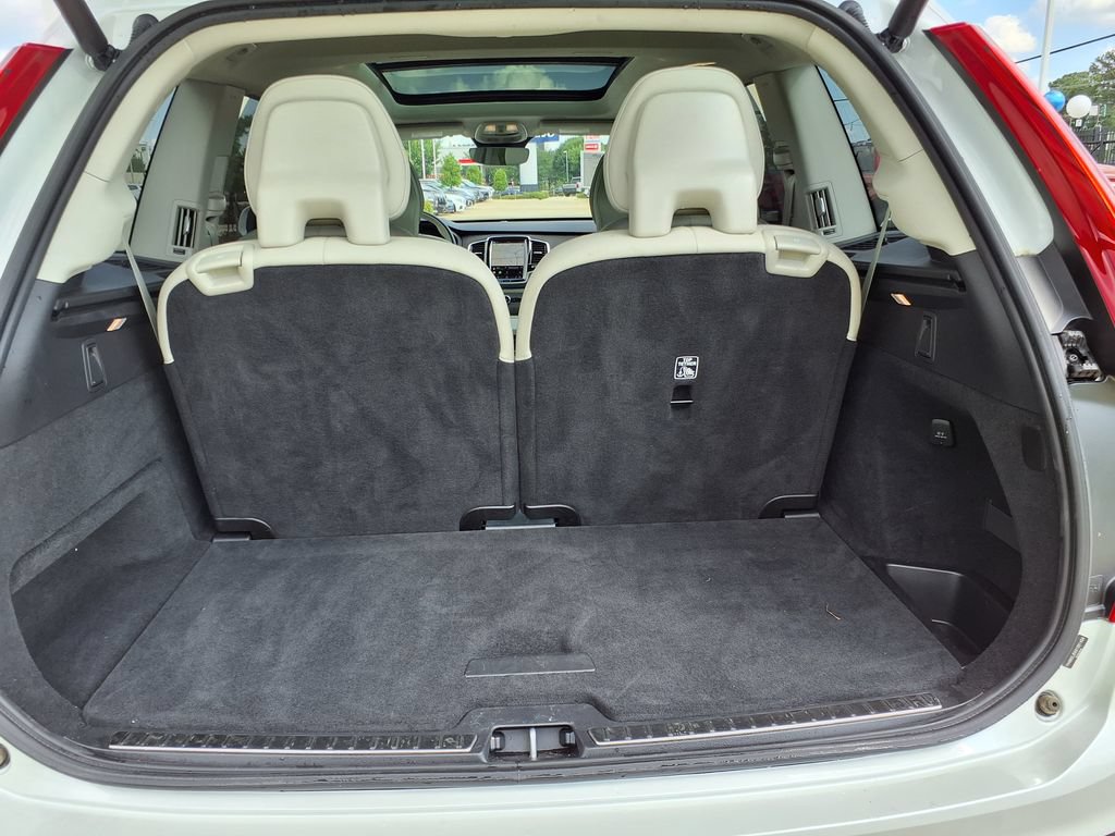 Certified 2025 Volvo XC90 B6 Plus AWD/4WD image 11
