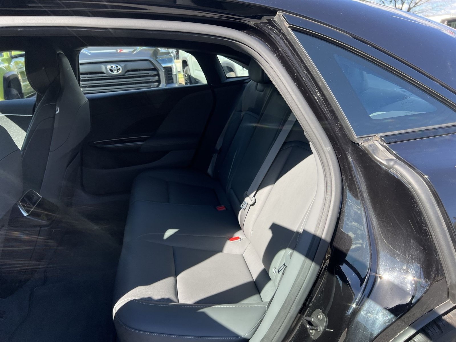 Used 2024 Lucid Air Pure RWD image 24