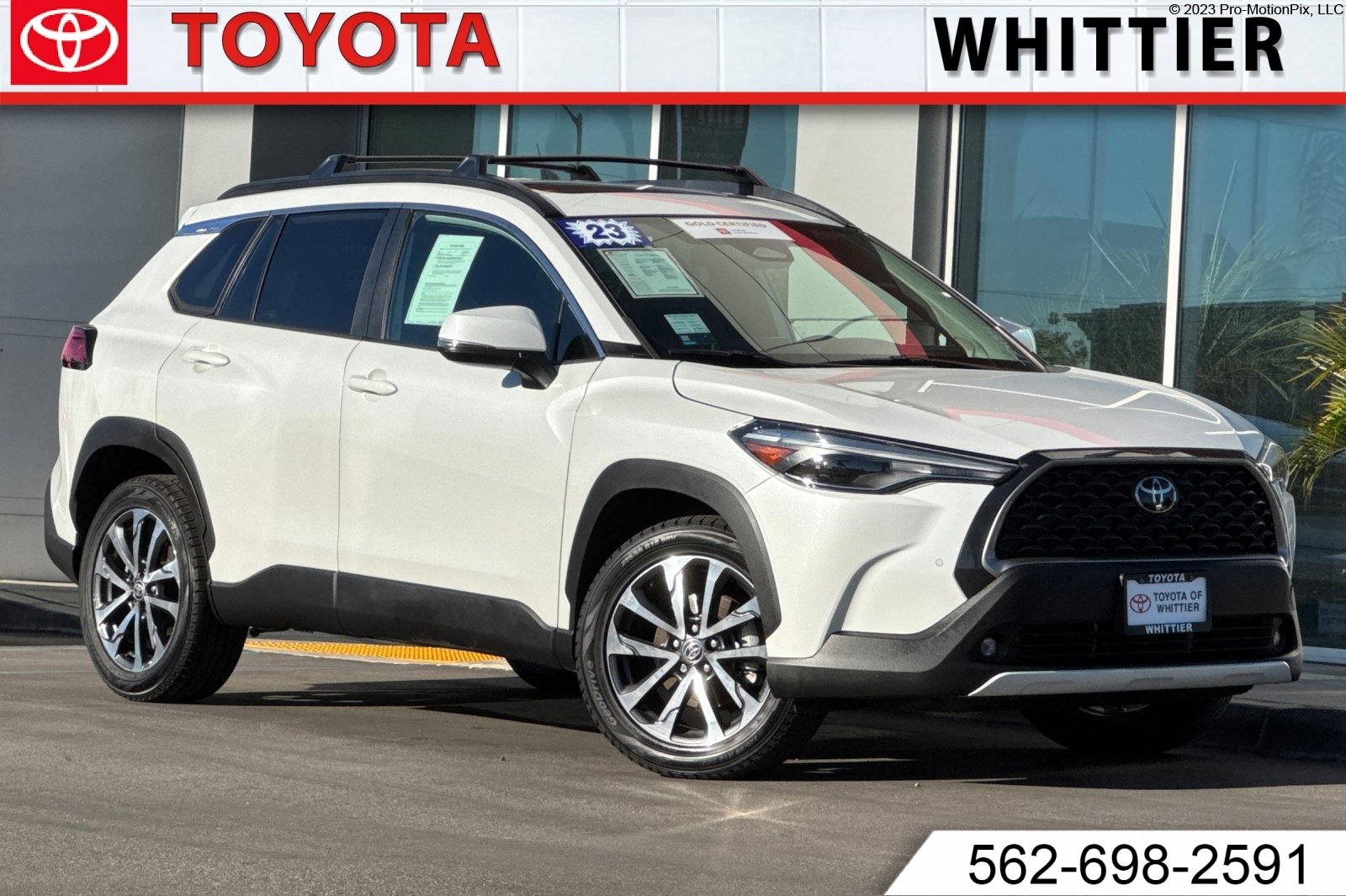 Certified 2023 Toyota Corolla Cross XLE image 1