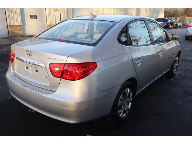 Used 2010 Hyundai Elantra GLS image 8