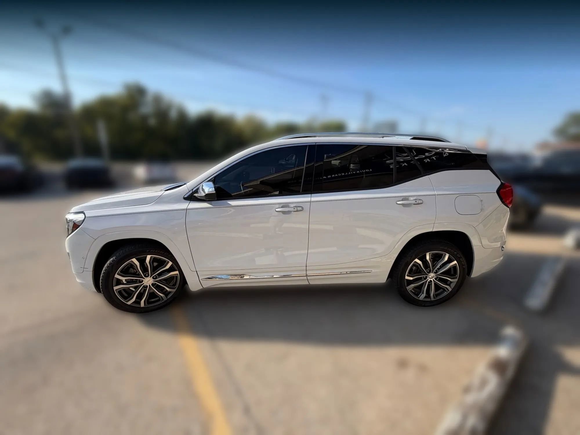 Used 2019 GMC Terrain Denali w/ Advanced Safety Package image 4