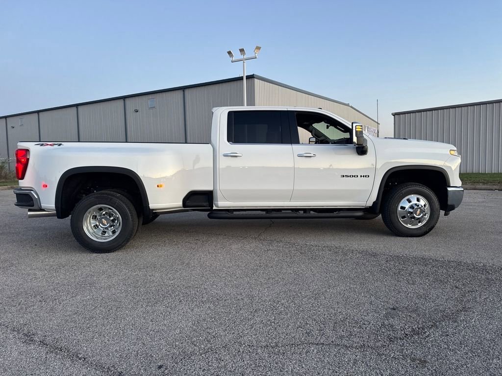 New 2026 Chevrolet Silverado 3500 LTZ w/ LTZ Convenience Package image 8