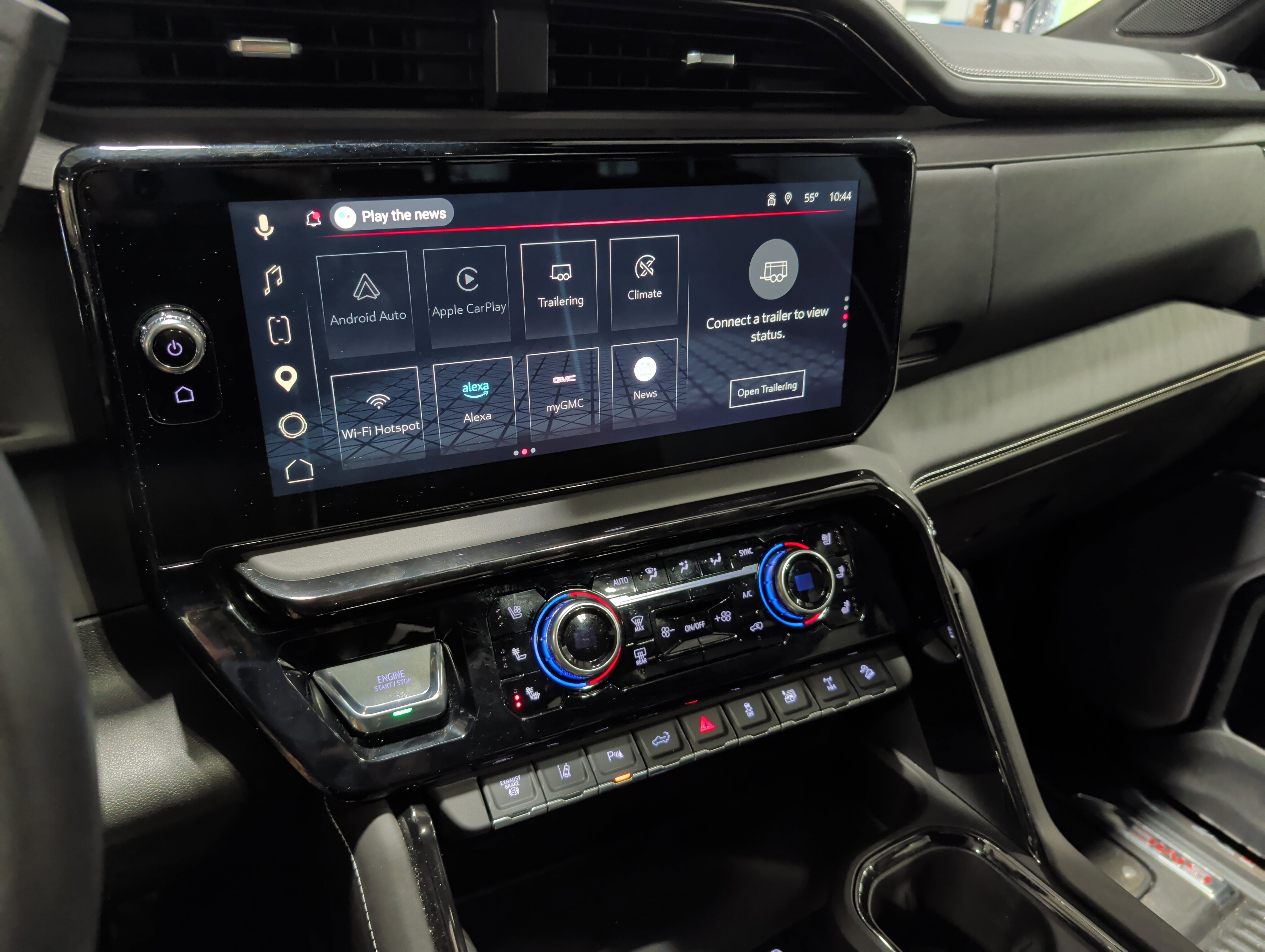Used 2025 GMC Sierra 2500 AT4X AWD/4WD image 12