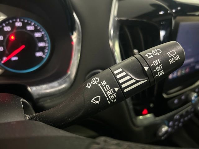 Used 2023 Chevrolet Traverse RS AWD/4WD image 24