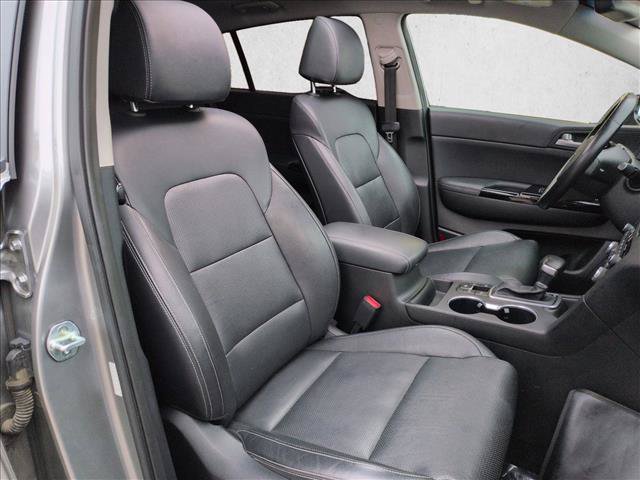 Used 2020 Kia Sportage EX w/ EX Technology Package FWD image 23