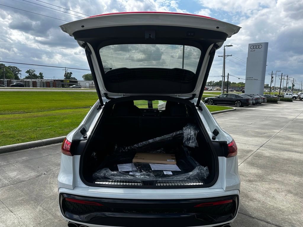 New 2026 Audi SQ5 Premium Plus image 29