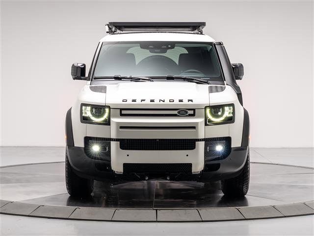 New 2024 Land Rover Defender 110 S image 8
