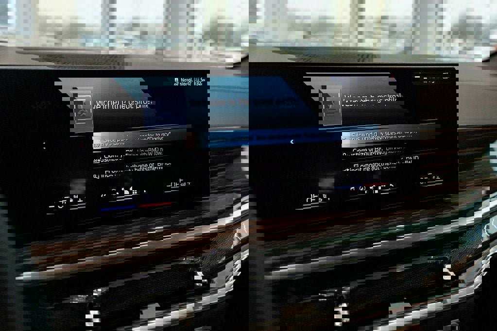 New 2026 BMW X5 xDrive50e w/ Premium Package image 29