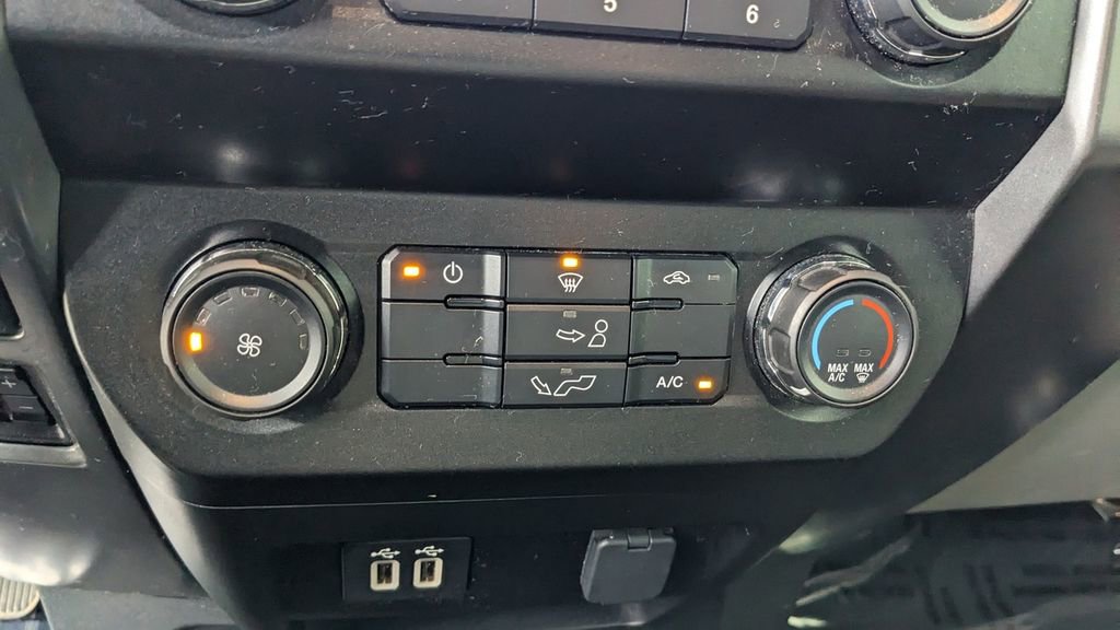 Used 2020 Ford F150 XLT w/ Max Trailer Tow Package image 26