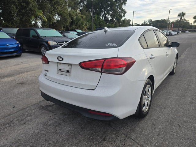 Used 2017 Kia Forte LX image 6