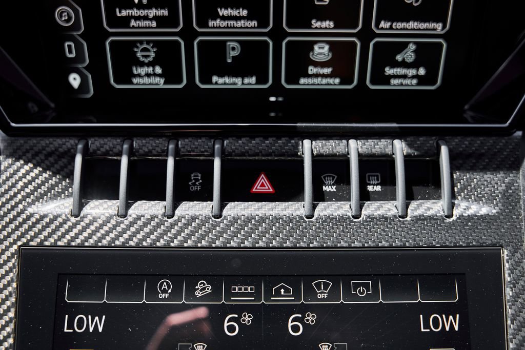 Used 2023 Lamborghini Urus Performante AWD/4WD image 83