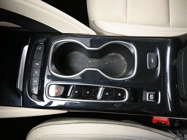 Used 2023 Buick Envision Essence image 30