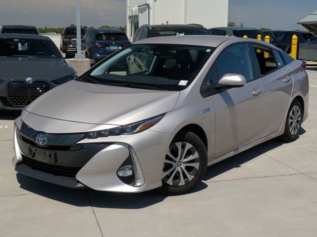 Used 2021 Toyota Prius Prime Limited FWD image 1