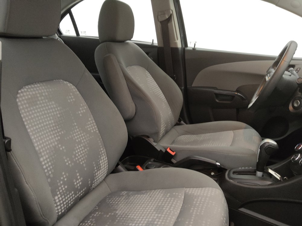 Used 2018 Chevrolet Sonic LS FWD image 21