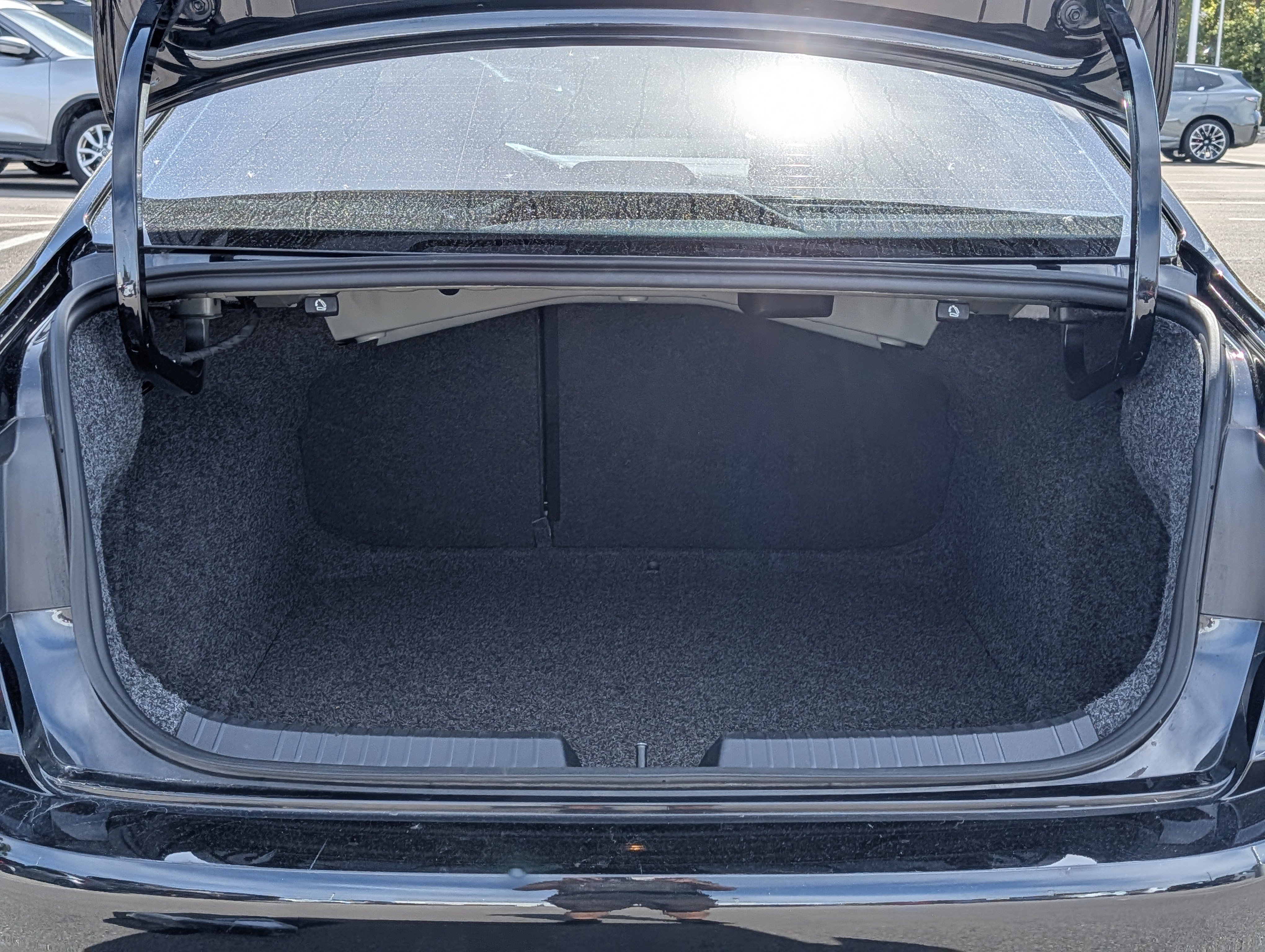 Certified 2023 Volkswagen Jetta SEL FWD image 22