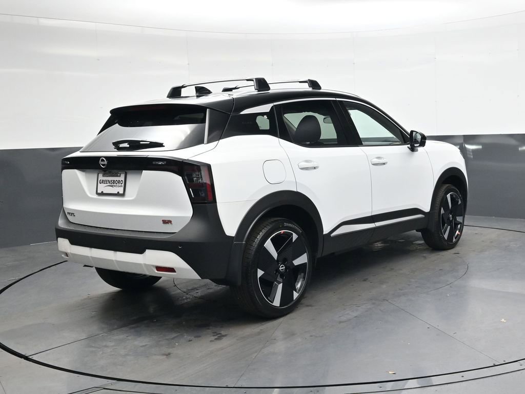 New 2026 Nissan Kicks SR w/ Cold Weather Package FWD image 5