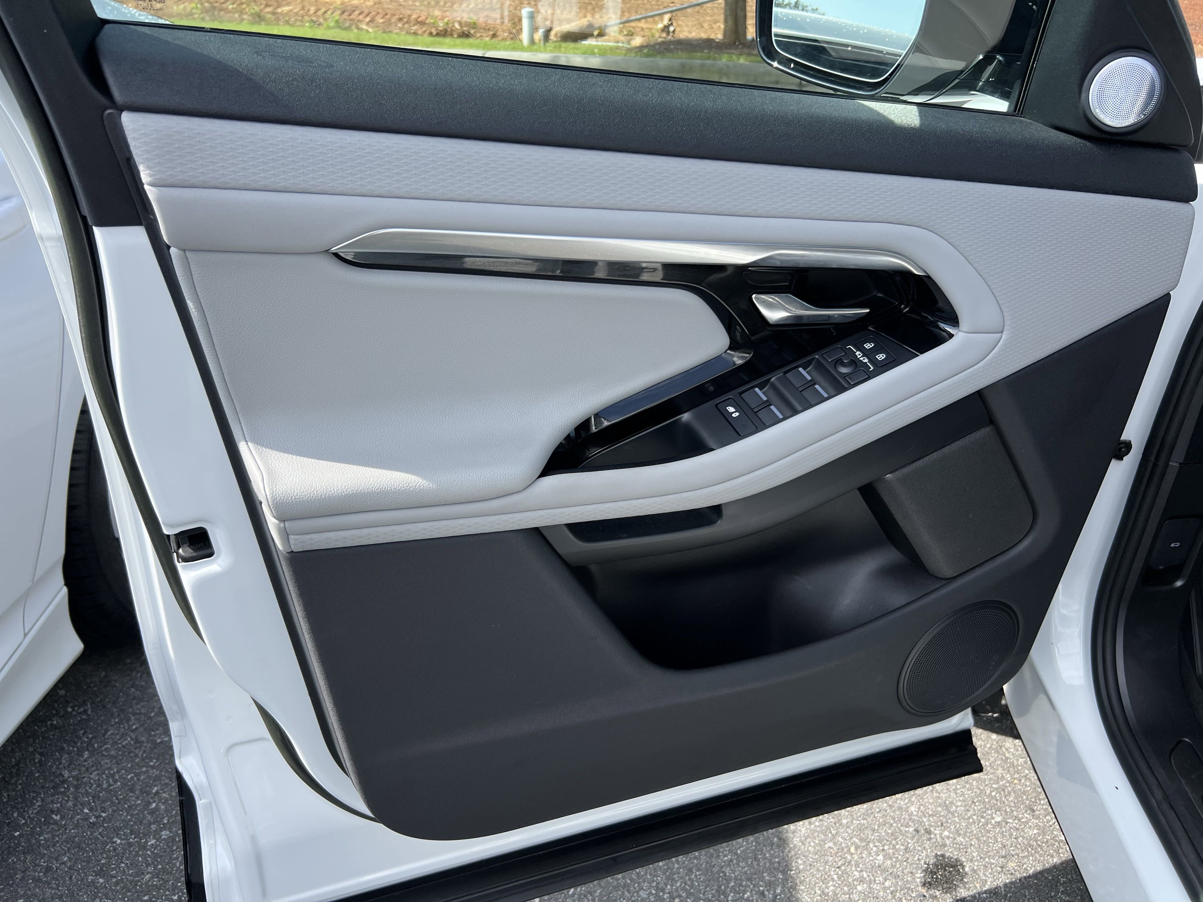 Certified 2023 Land Rover Range Rover Evoque HST image 14