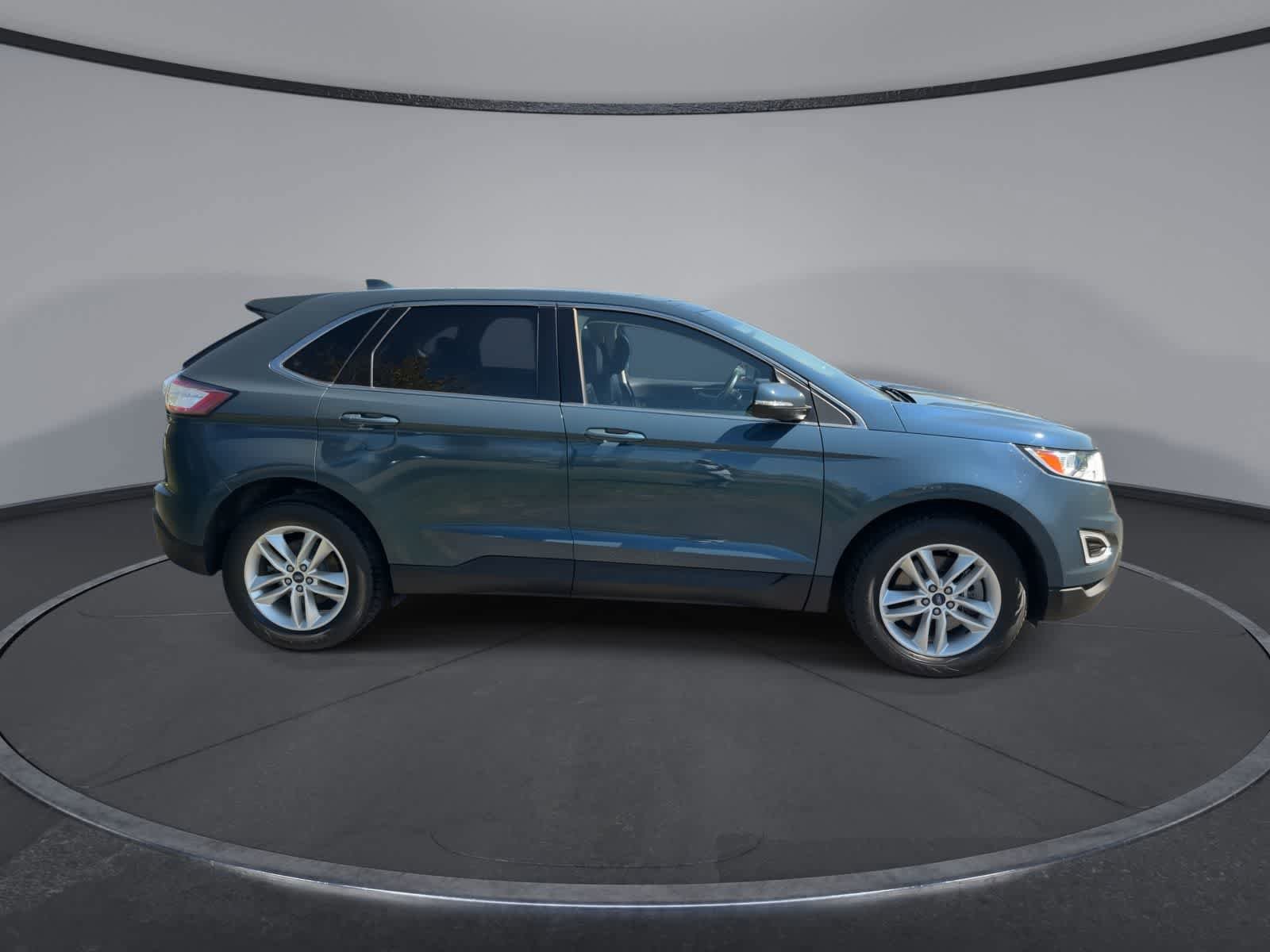 Used 2016 Ford Edge SEL w/ Equipment Group 201A AWD/4WD image 9