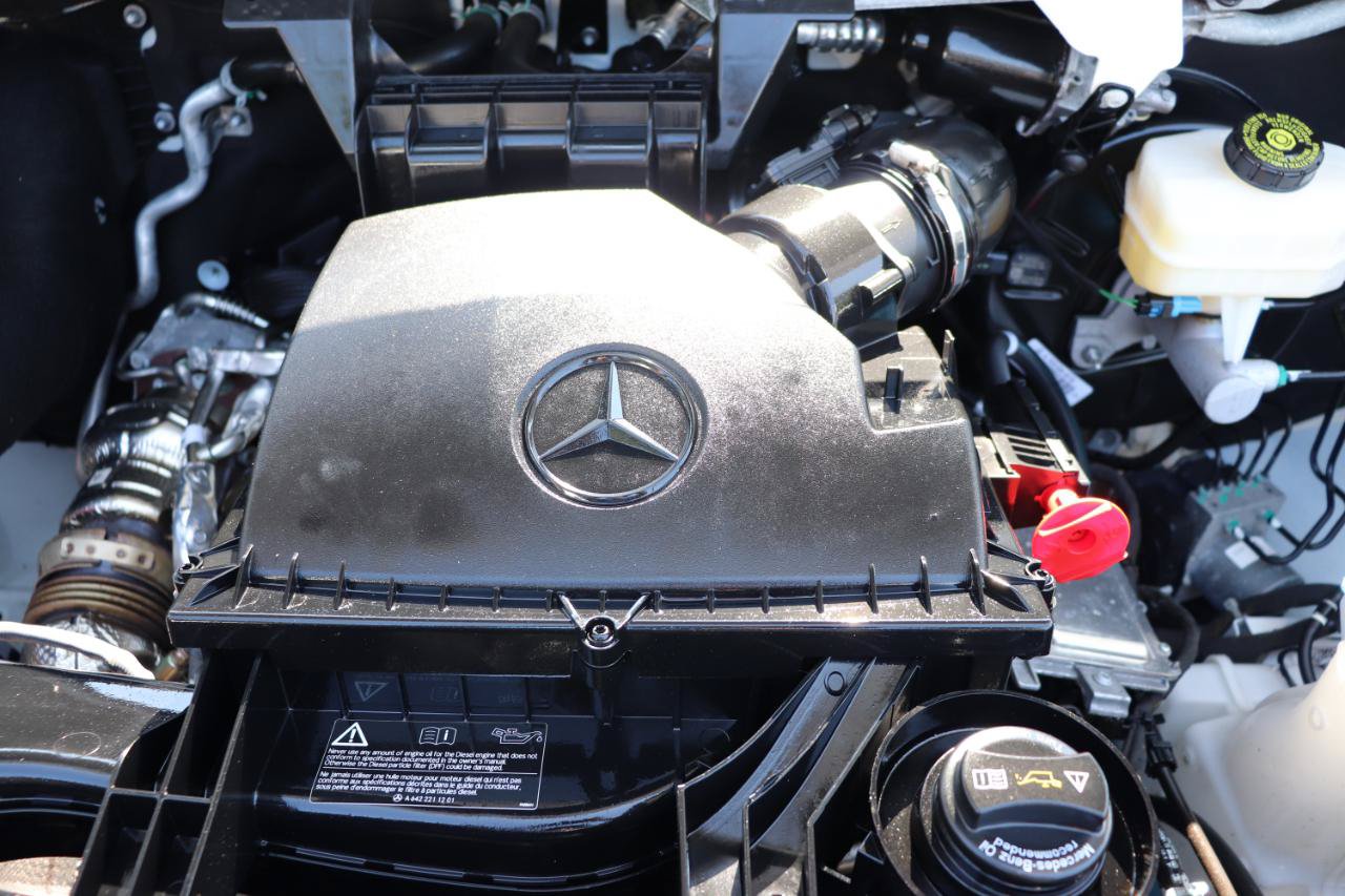 Used 2025 Mercedes-Benz Sprinter 2500 image 47
