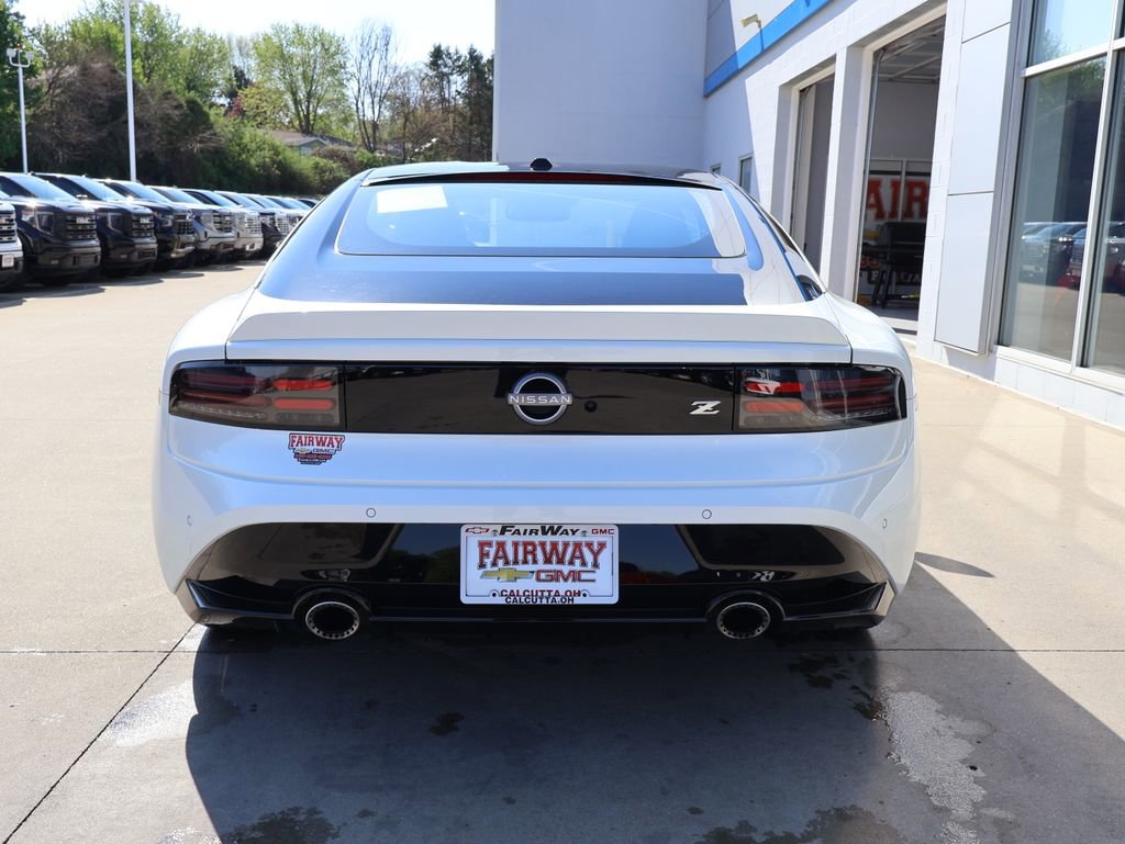 Used 2024 Nissan Z Performance w/ Floor Mat Package image 9