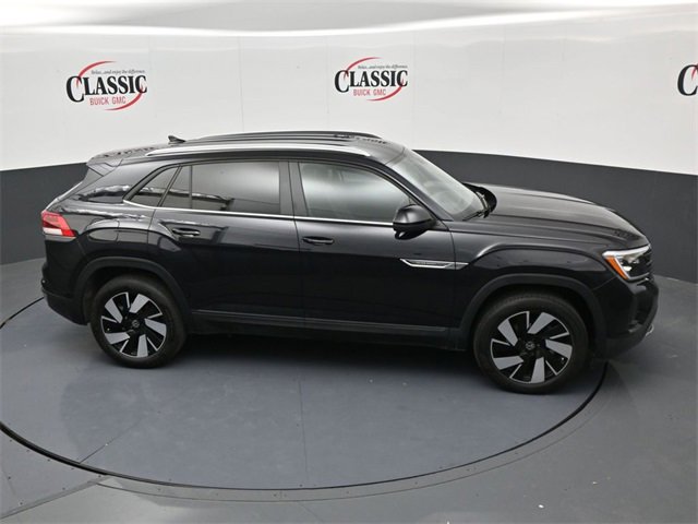 Used 2025 Volkswagen Atlas Cross Sport SE image 22
